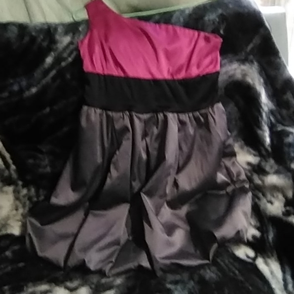 Woman's fancy necessary objects 1shoulder dress - Picture 2 of 5